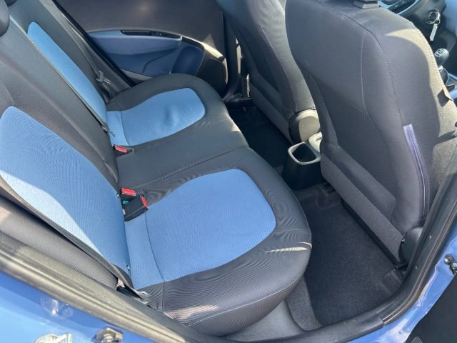 HYUNDAI i10 usata 19