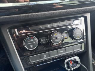 VOLKSWAGEN Touran usata, con ESP