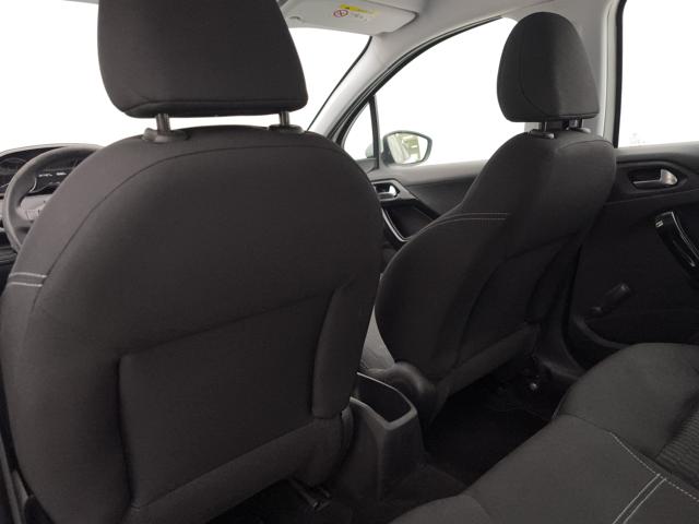 PEUGEOT 208 usata, con Luci diurne LED