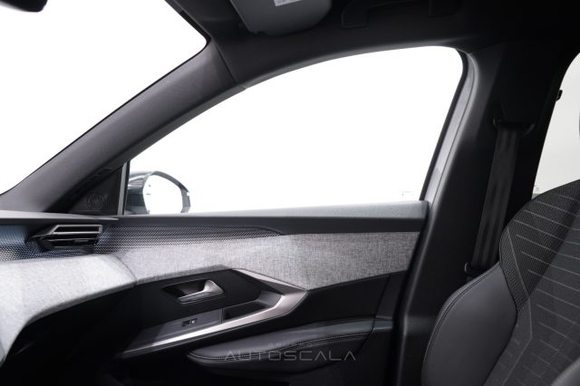 PEUGEOT 3008 usata, con Telecamera per parcheggio assistito