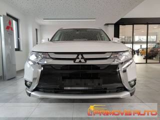 MITSUBISHI Outlander usata, con Autoradio