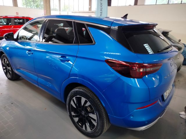 OPEL Grandland usata, con Fari LED