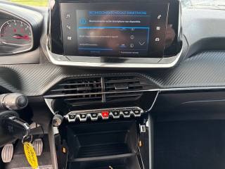 PEUGEOT 2008 usata, con Fari LED
