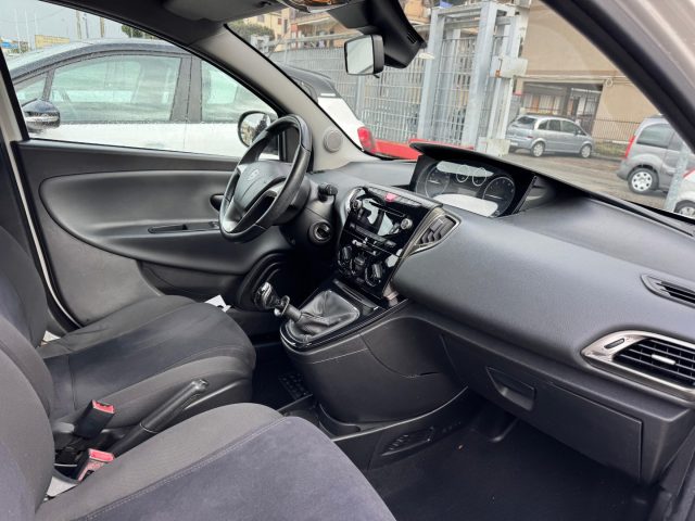 LANCIA Ypsilon usata, con Cronologia tagliandi