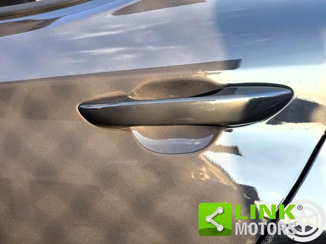 HYUNDAI i10 usata, con Sistema di navigazione