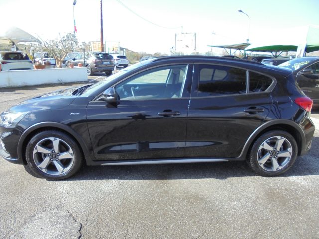 FORD Focus usata, con Sensori di parcheggio posteriori