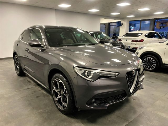 ALFA ROMEO Stelvio usata, con Volante multifunzione