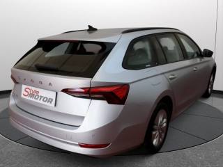 SKODA Octavia usata, con Volante in pelle