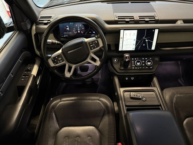 LAND ROVER Defender usata, con Fari LED