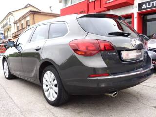 OPEL Astra usata, con Alzacristalli elettrici