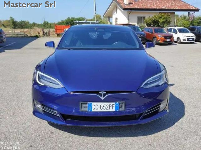 TESLA Model S usata 8