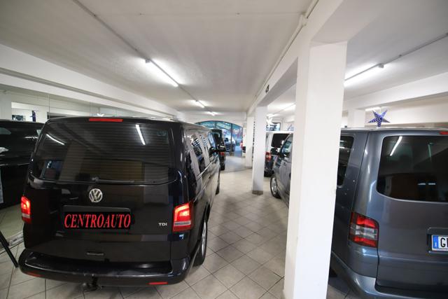 VOLKSWAGEN Multivan usata, con Luce d