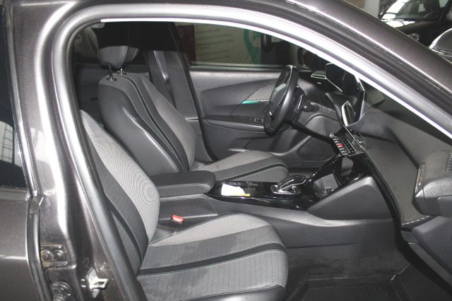 PEUGEOT 2008 usata, con Boardcomputer