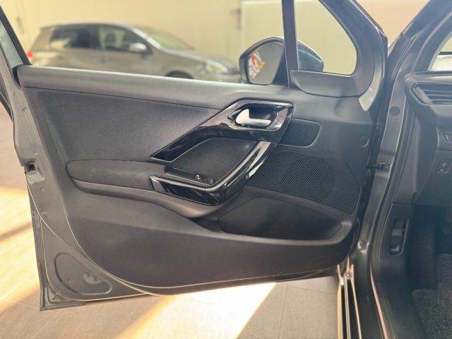 PEUGEOT 208 usata, con Cruise Control