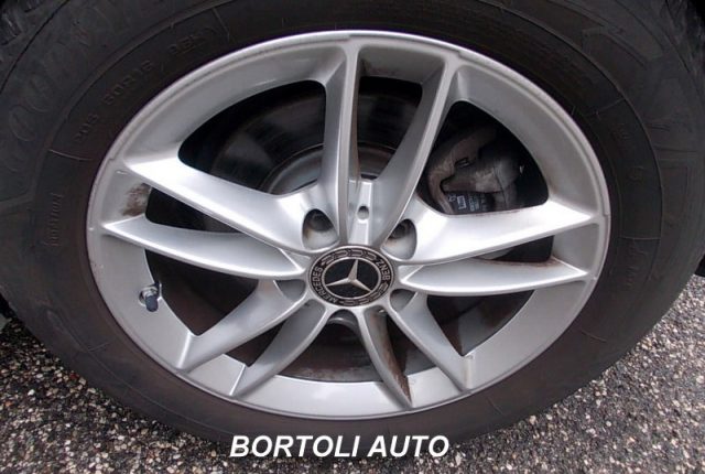 MERCEDES-BENZ A 180 usata, con Cronologia tagliandi