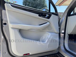 PORSCHE Macan usata, con Alzacristalli elettrici