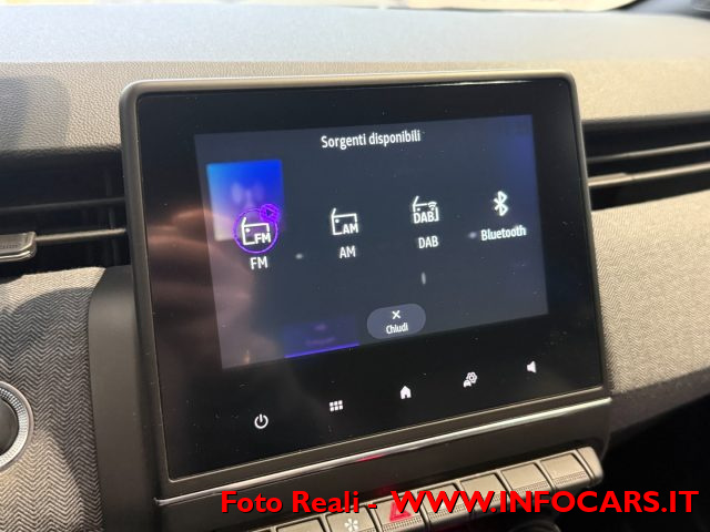 RENAULT Clio usata, con Servosterzo