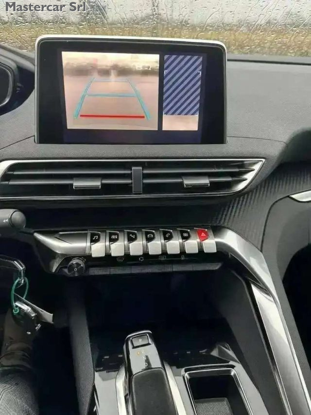 PEUGEOT 5008 usata, con Controllo trazione