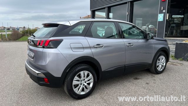 PEUGEOT 3008 usata, con USB