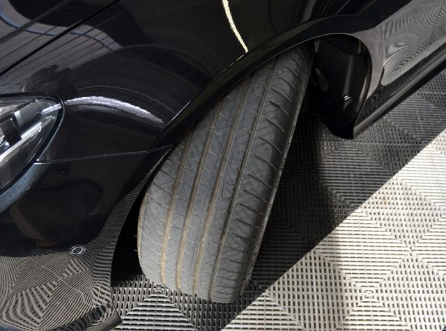MERCEDES-BENZ E 220 usata, con Sedile posteriore sdoppiato