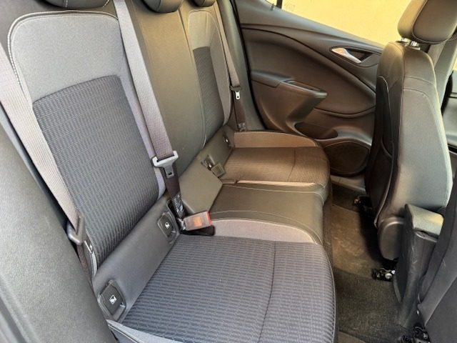 OPEL Astra usata, con Climatizzatore