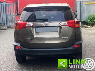 TOYOTA RAV 4 MY23 usata, con Alzacristalli elettrici