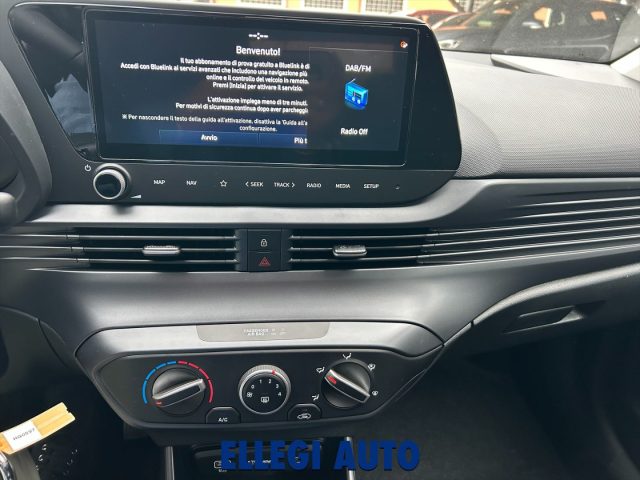 HYUNDAI i20 usata, con Sedile posteriore sdoppiato