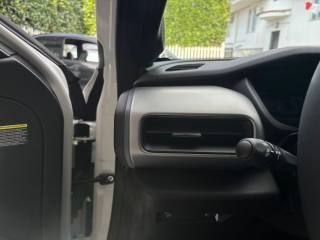 JEEP Avenger usata, con Vivavoce