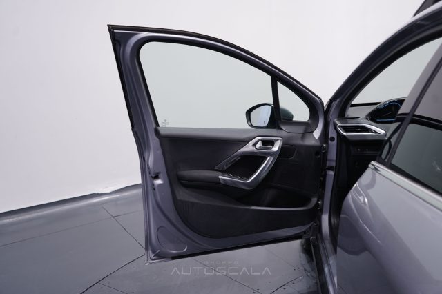 PEUGEOT 2008 usata, con Climatizzatore