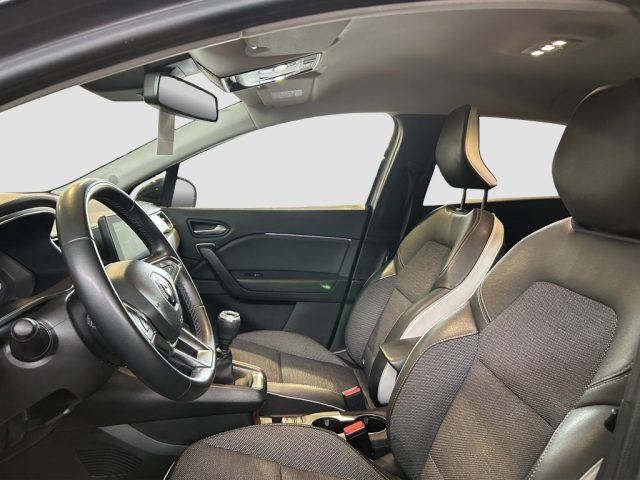 RENAULT Captur usata 8