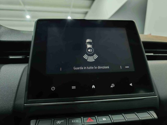 RENAULT Clio usata, con Fari LED