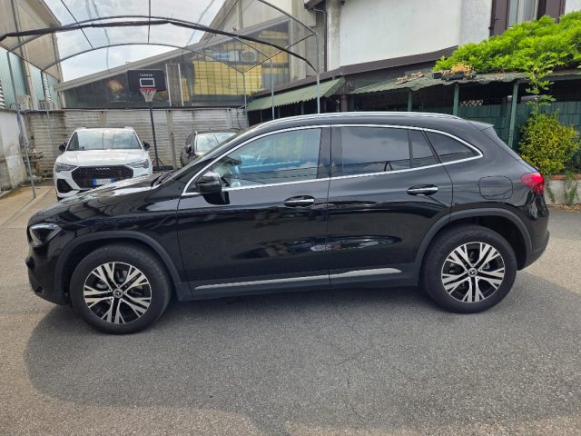 MERCEDES-BENZ GLA 180 usata, con Alzacristalli elettrici