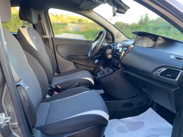 LANCIA Ypsilon usata 15