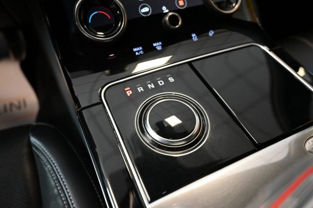 LAND ROVER Range Rover Velar usata 131
