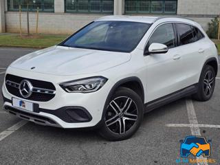 MERCEDES-BENZ GLA 200 Automatic Progressive PROMMO