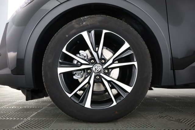 TOYOTA C-HR usata 14