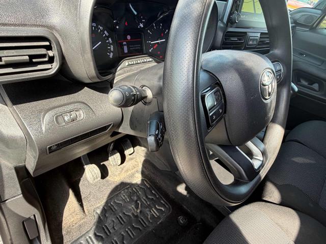 TOYOTA Proace City usata, con Riconoscimento dei segnali stradali