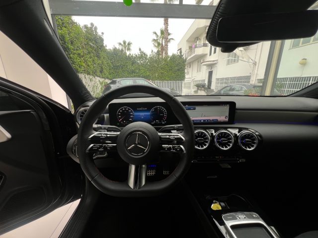 MERCEDES-BENZ A 250 usata, con Autoradio digitale