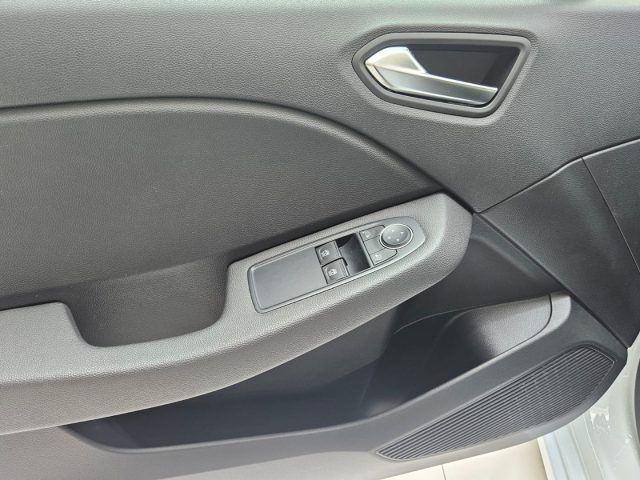 RENAULT Clio usata, con Volante in pelle