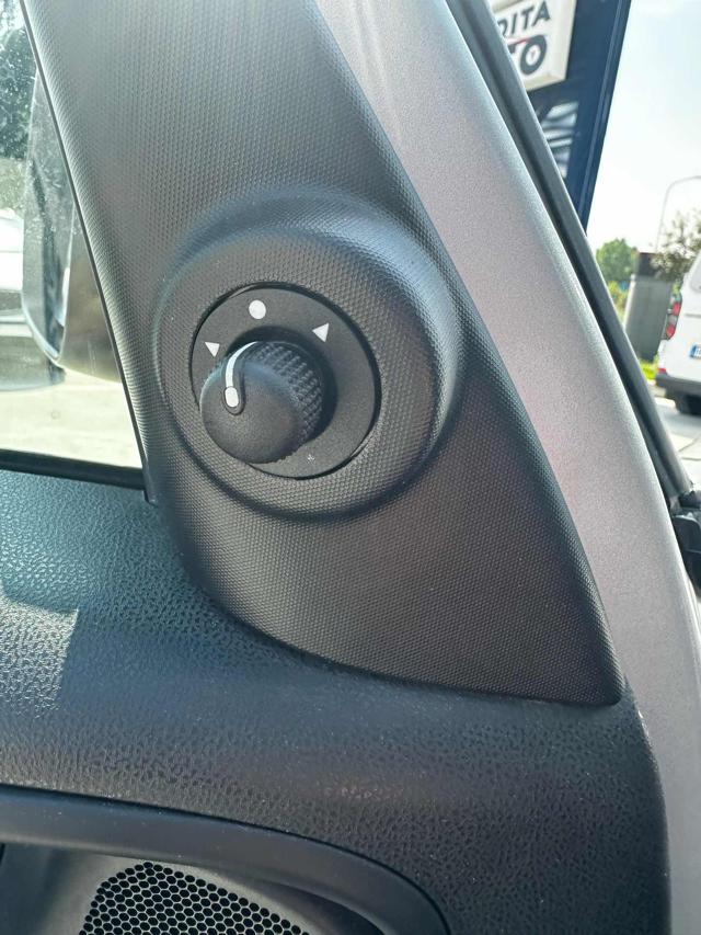 FIAT 500L usata 23