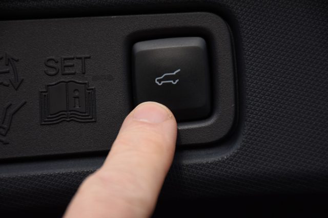 FORD Mustang Mach-E usata, con Controllo trazione