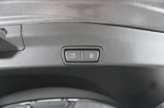 ALFA ROMEO Stelvio usata, con Sedile posteriore sdoppiato