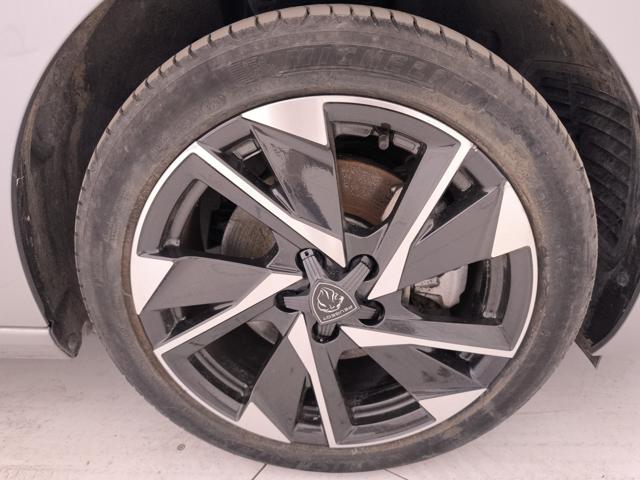 PEUGEOT 308 usata, con Airbag testa