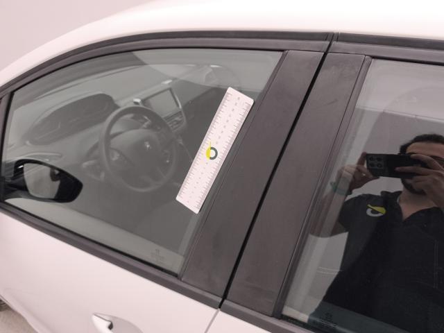 PEUGEOT 208 usata 43