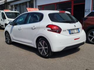 PEUGEOT 208 usata, con Alzacristalli elettrici