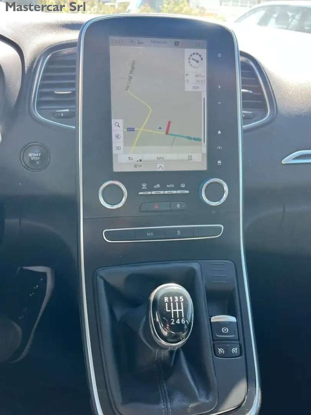 RENAULT Grand Scenic usata, con Volante multifunzione