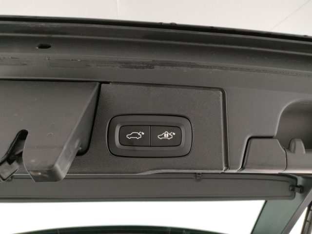 VOLVO XC60 usata, con Touch screen