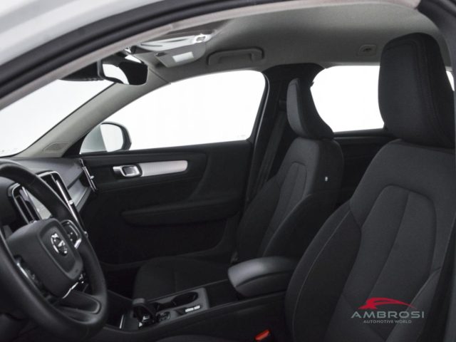 VOLVO XC40 usata 8