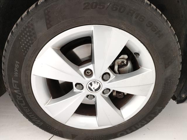 SKODA Octavia usata, con Controllo elettronico della corsia