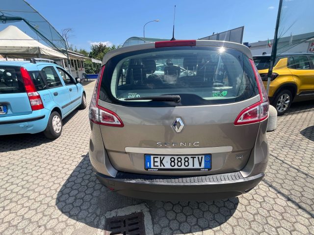 RENAULT Scenic usata, con Sistema di navigazione